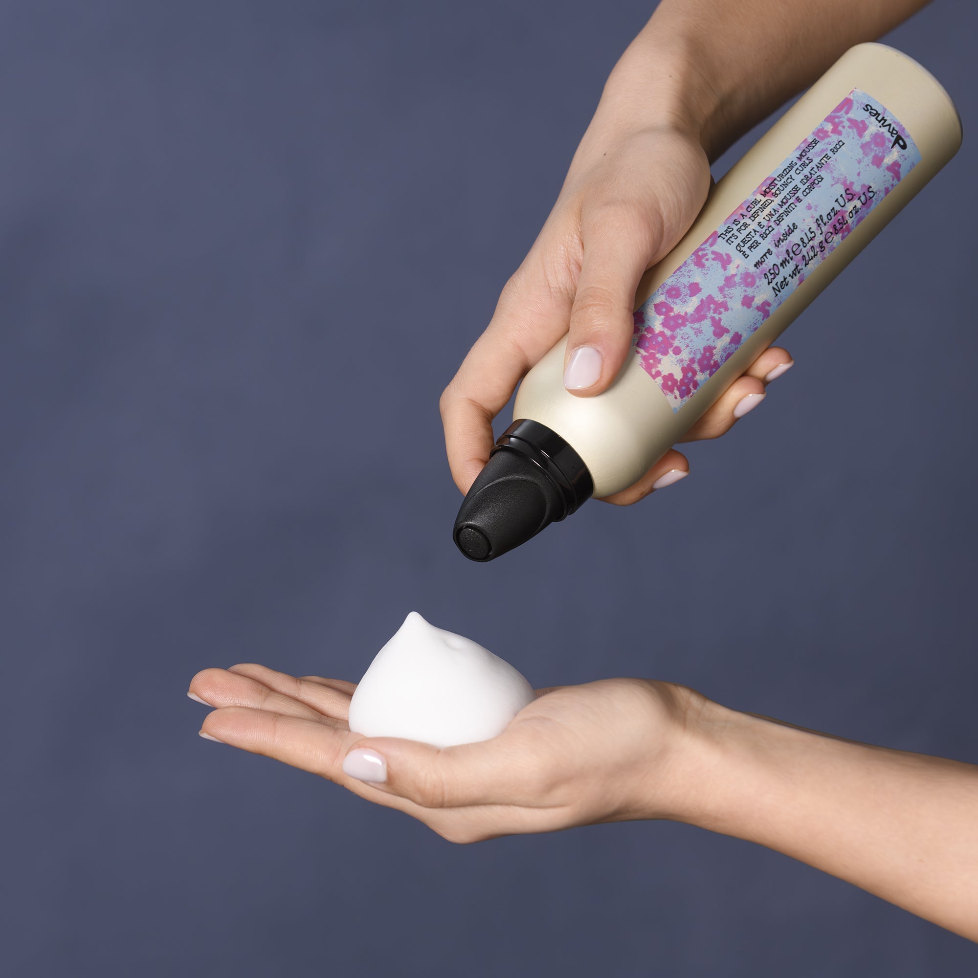 This is a Curl Moisturizing Mousse 250 ml
